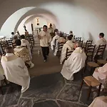 De L'hospice אורחן *