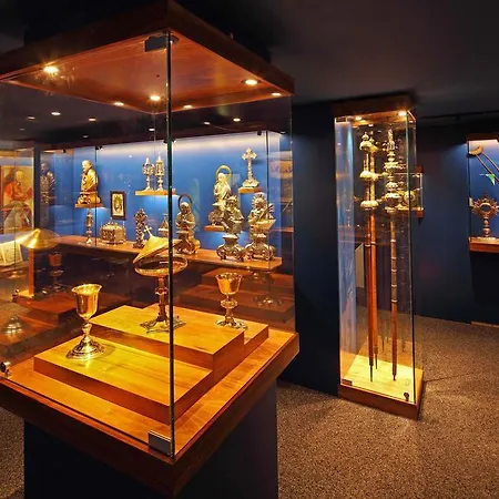 De L'hospice Bourg-Saint-Pierre